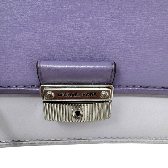 Michael Kors Bradshaw Medium Color-Block Leather Messenger Bag - Picture 3 of 10